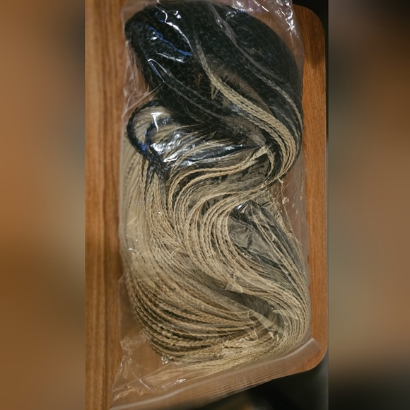 Box Braids - Picture 4 of 4